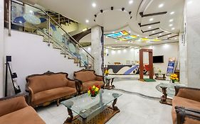 Hotel Legend International -Just A Min Walk From New Delhi Railway Station